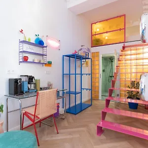 Retropop Design , Designerzimmer Fuer Je 2 Personen, Lage, Wifi Aparthotel