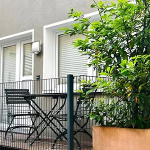 Terrassen-apartment-with-breakfast Aparthotel